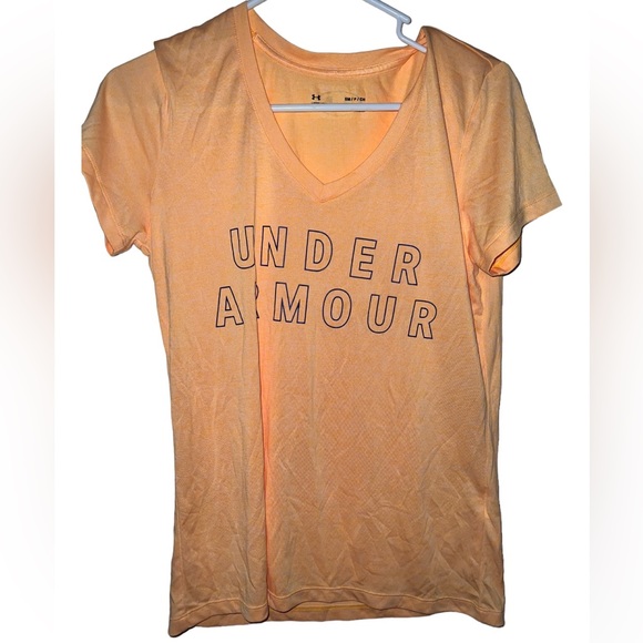 Under Armour Tops - Under Armor regular T shirt!